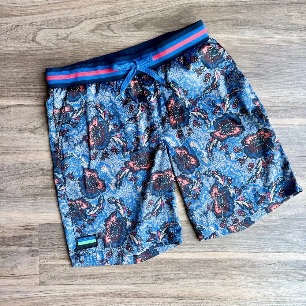 Men’s Medium Floral Print Pull-On‎ Shorts – Houston White’s Target collection